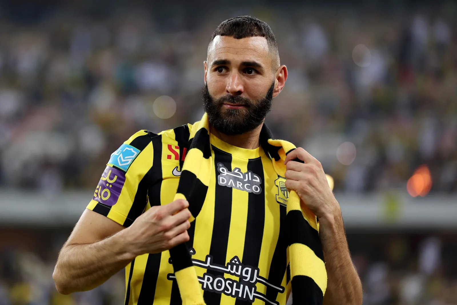 توتر العلاقة بين بنزيما واتحاد جدة