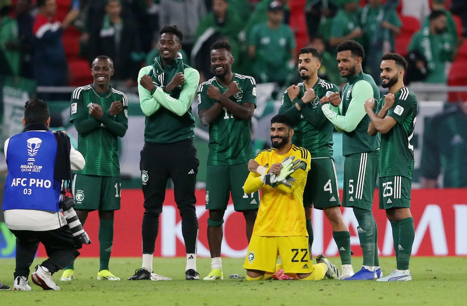 السعودية تهزم قرغيزستان وتتأهل لثمن نهائي كأس آسيا