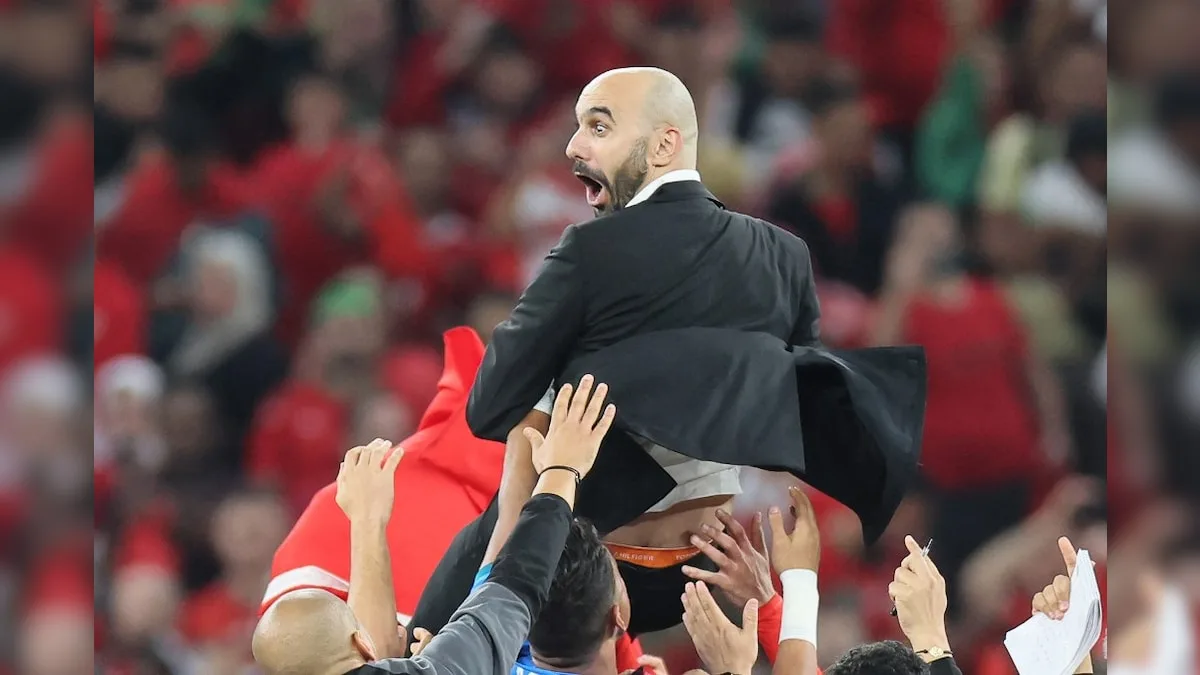 "الكاف" يعاقب مدرب المغرب بالإيقاف 4 مباريات