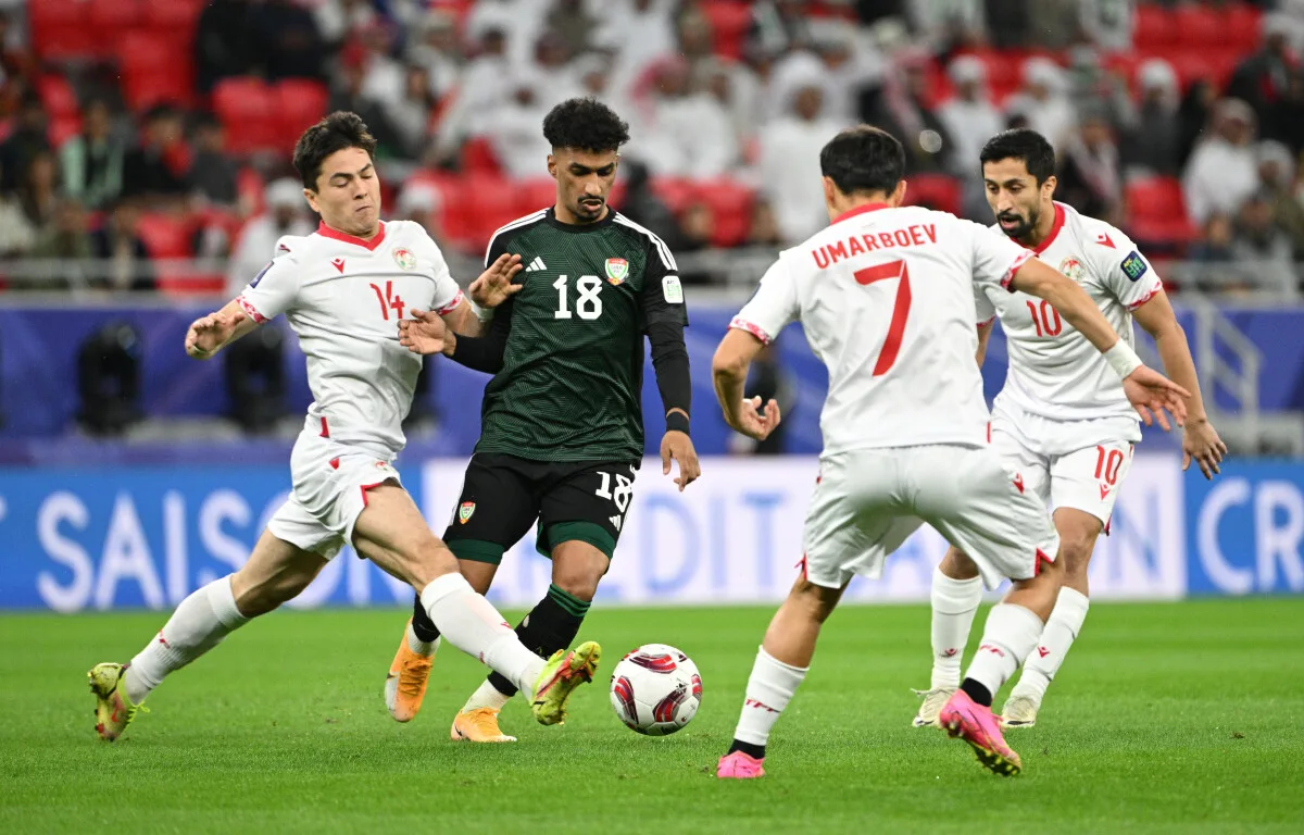طاجيكستان تهزم الإمارات وتتأهل لربع نهائي كأس آسيا