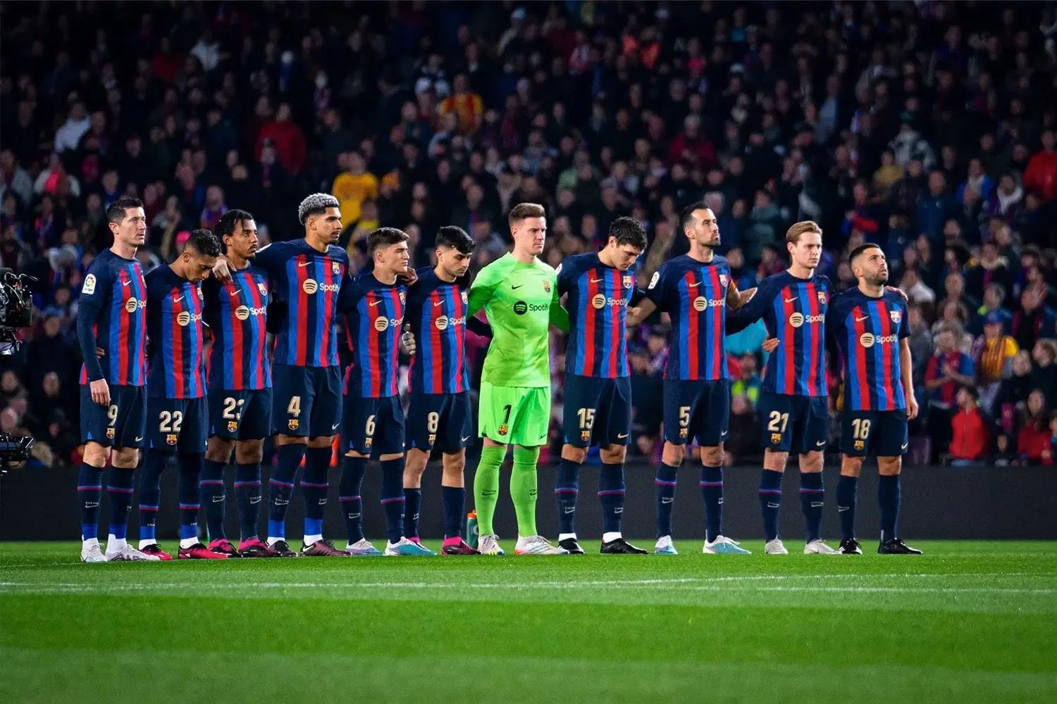 برشلونة ينتصر على أوساسونا بشق الأنفس