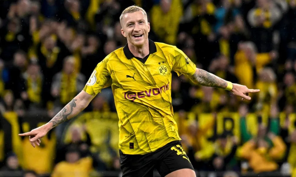 بروسيا دورتموند يعود بتعادل ثمين من هولندا