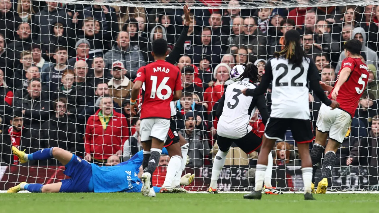 فولهام يفوز على مانشستر يونايتد 2-1 في الدوري الإنجليزي