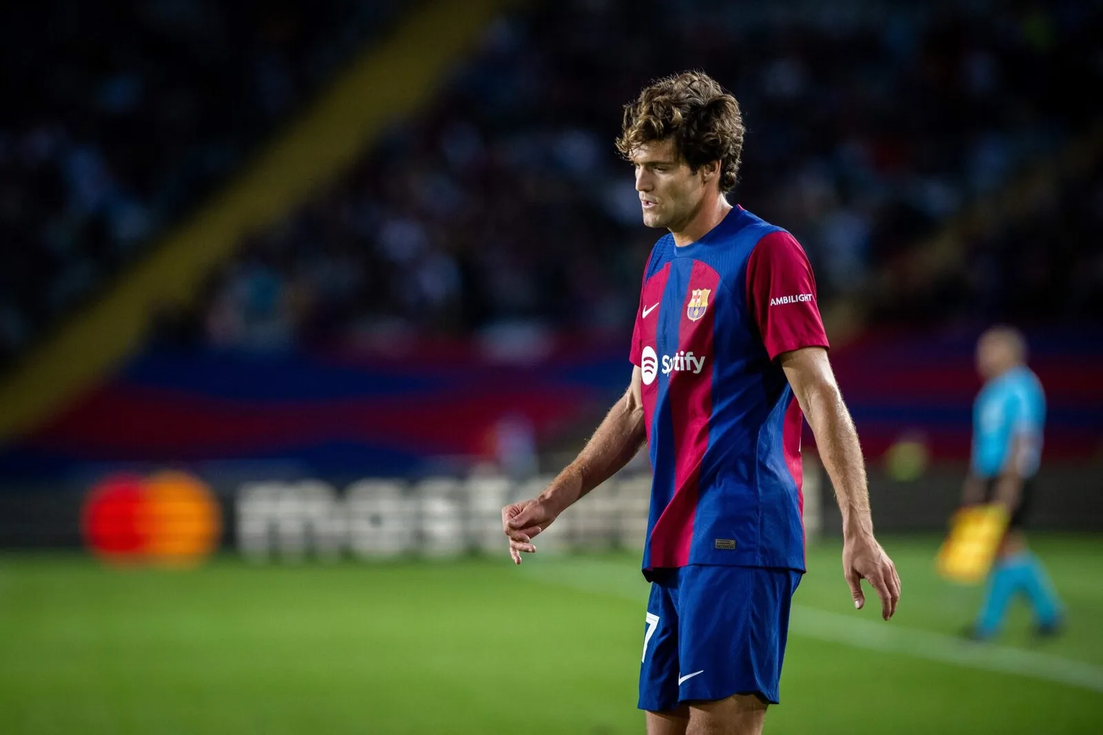 برشلونة يحدد أول الراحلين في الصيف