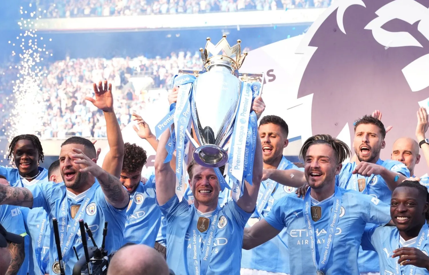 مانشستر سيتي يحصد كأس البريميرليج لأربعة مواسم متتالية