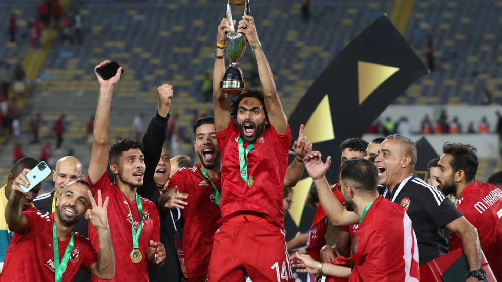 الأهلي المصري يتوج بلقب دوري أبطال إفريقيا