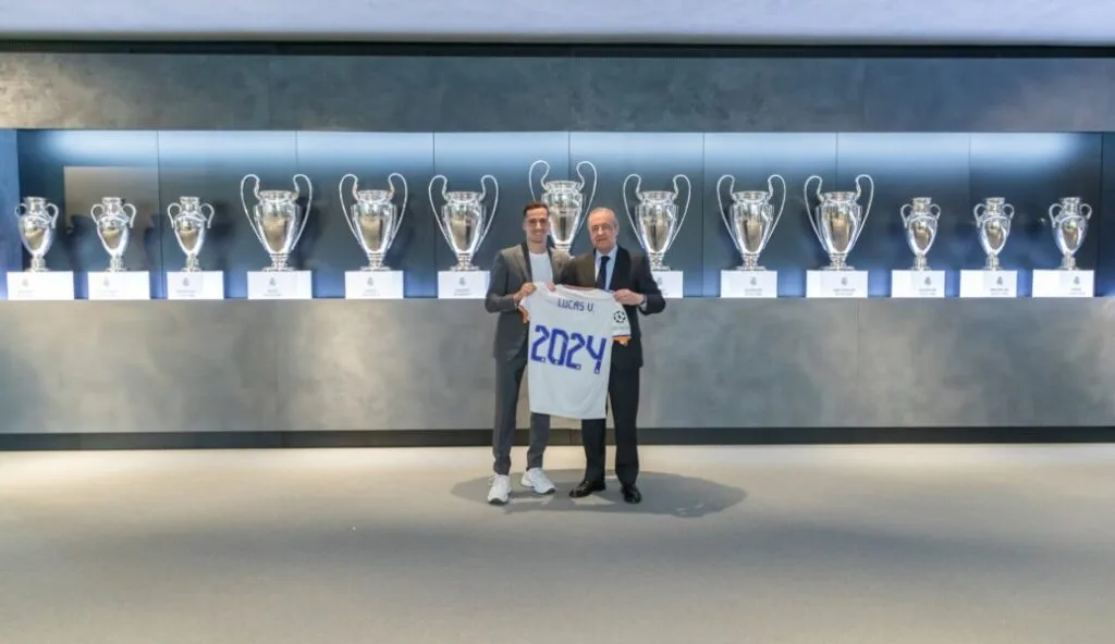 ريال مدريد يقترب من تجديد عقد فاسكيز لمدة عام