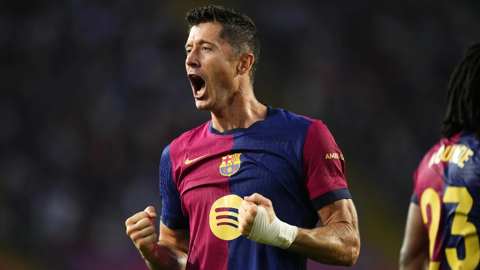 برشلونة يهزم أتلتيك بيلباو بصعوبة في الدوري الإسباني