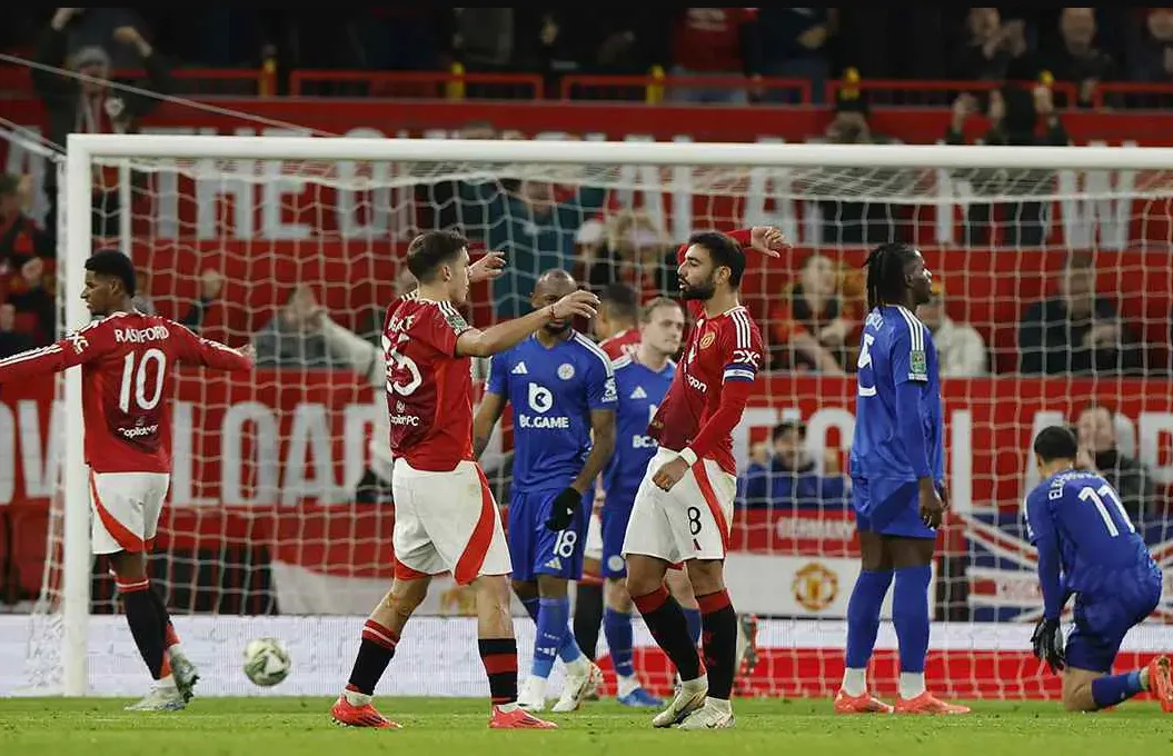 المان يونايتد يتخطى ليستر سيتي بخماسية في كأس الرابطة