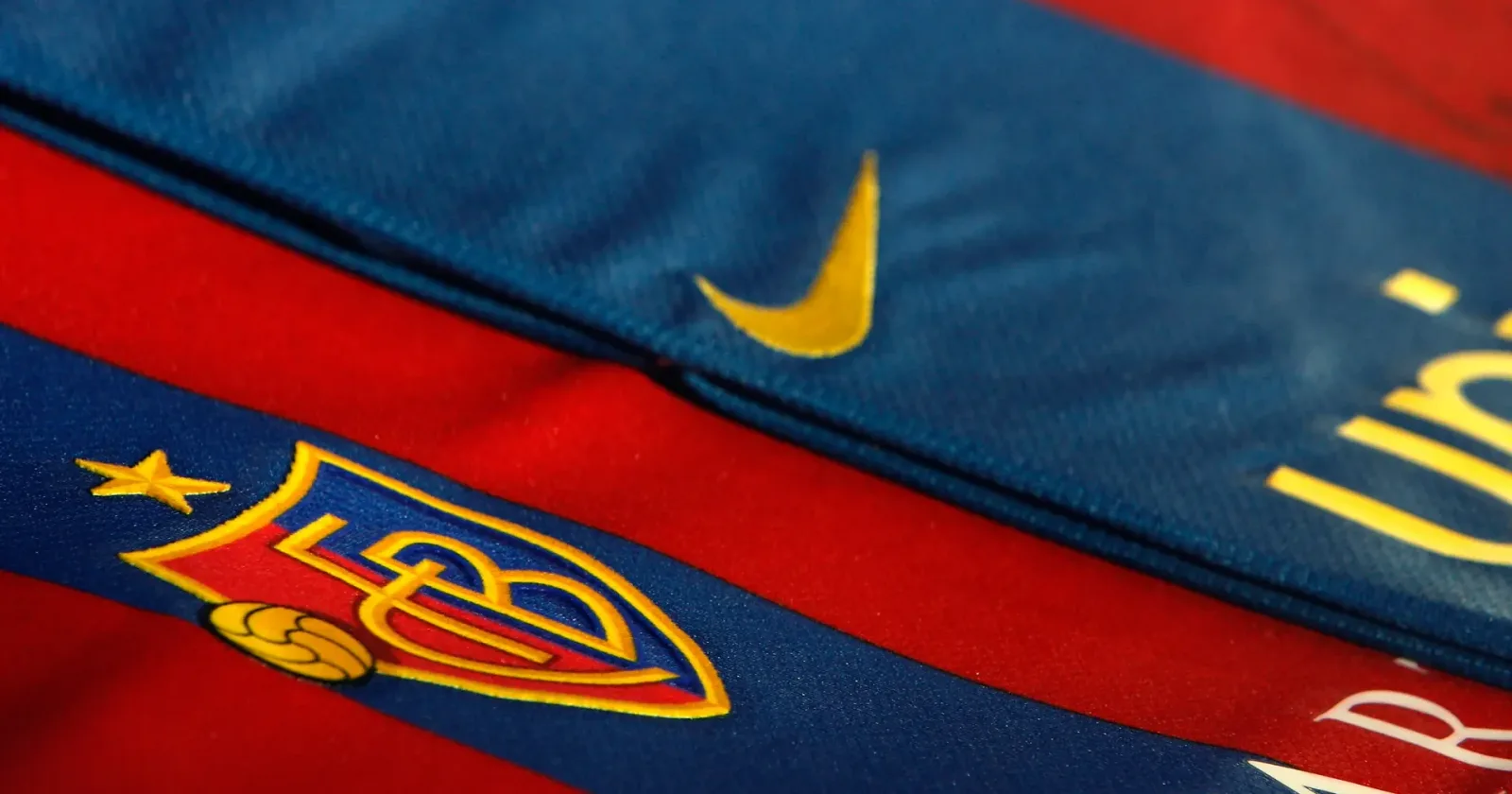 تفاصيل العقد الضخم بين برشلونة ونايكي