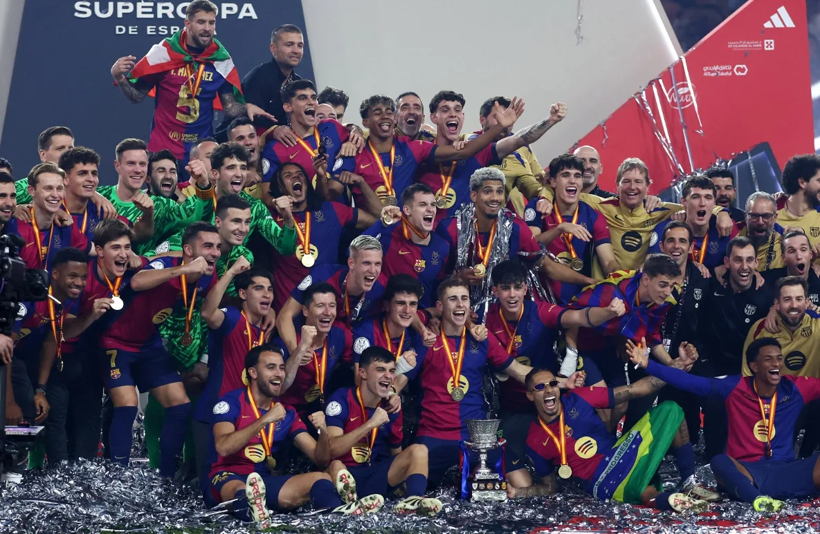 برشلونة يحقق كأس السوبر الإسباني بعد فوزه على ريال مدريد