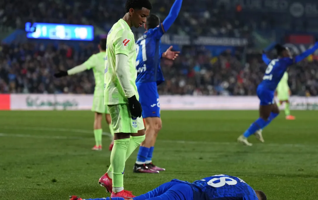 برشلونة يسقط في فخ التعادل أمام خيتافي