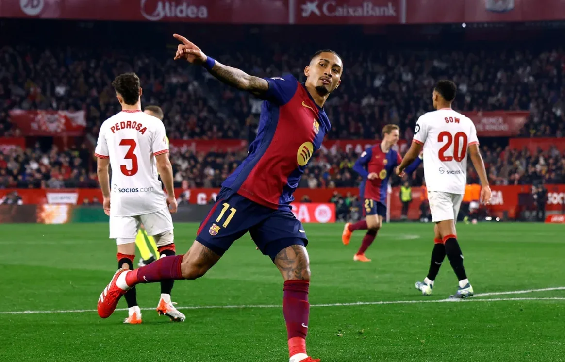 برشلونة يهزم إشبيلية 4-1 بالدوري الإسباني