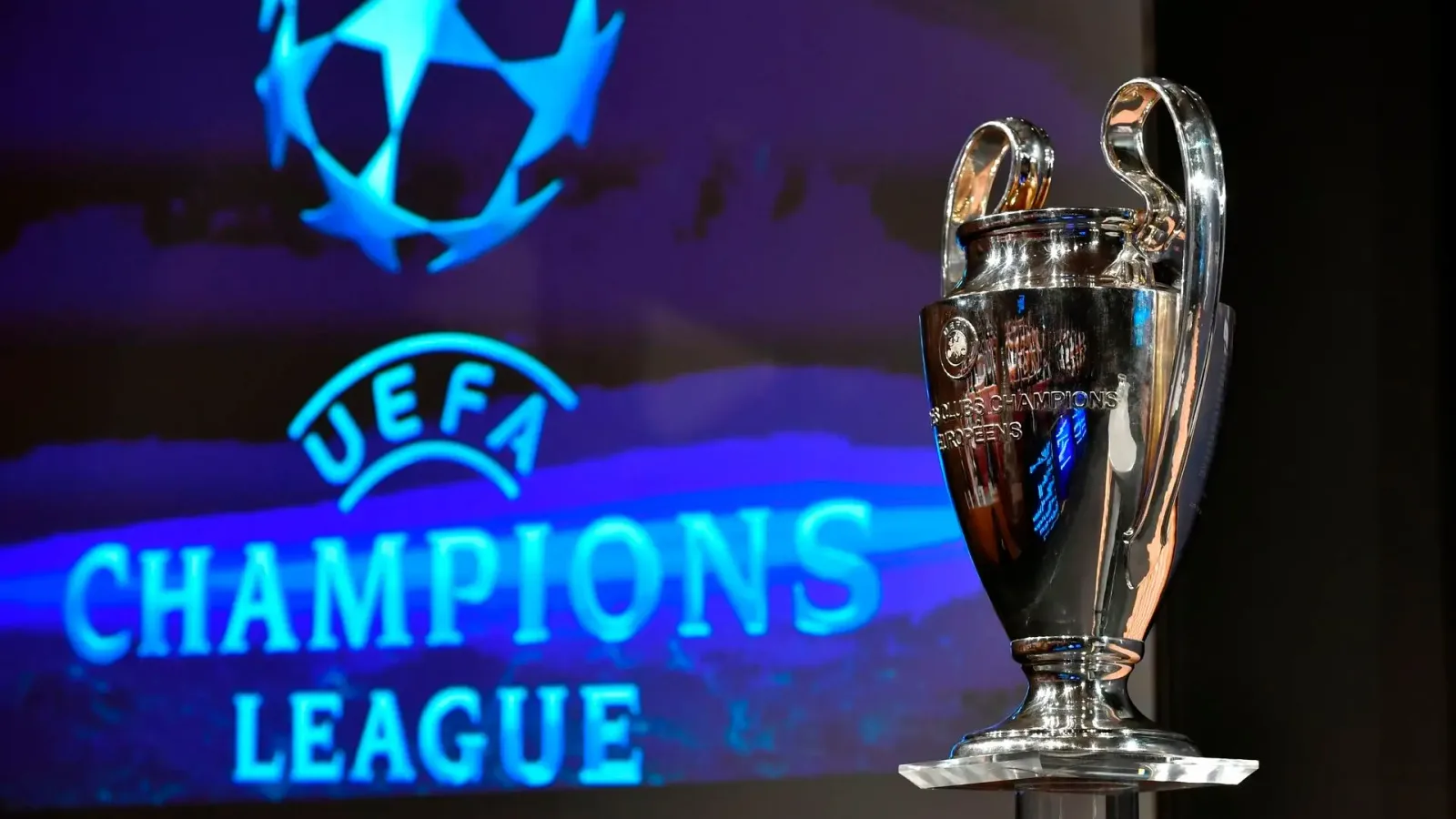 موعد قرعة دور الـ16 في بطولة دوري أبطال أوروبا