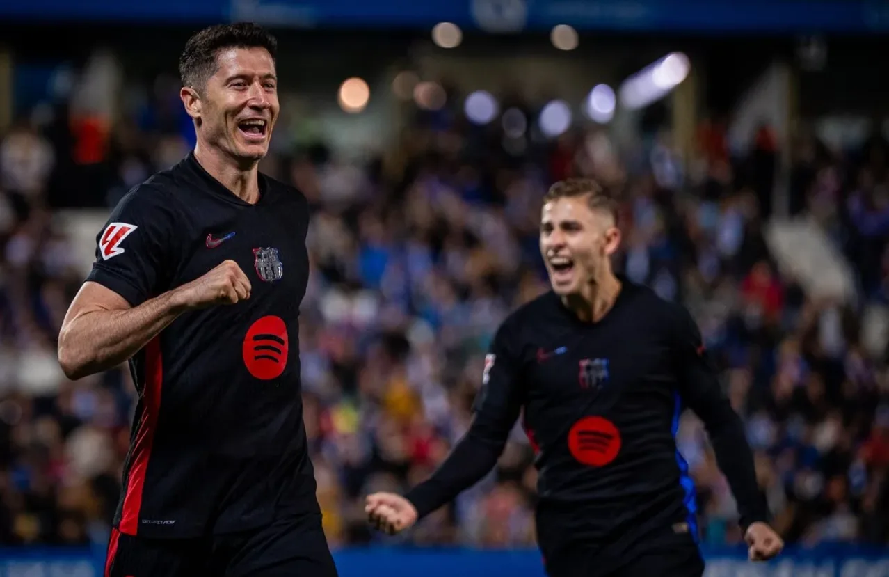 برشلونة يهزم ليجانيس بصعوبة وينفرد بصدارة الدوري الإسباني
