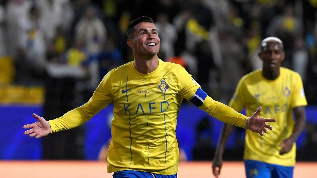 كريستيانو رونالدو يلمح للرحيل عن النصر