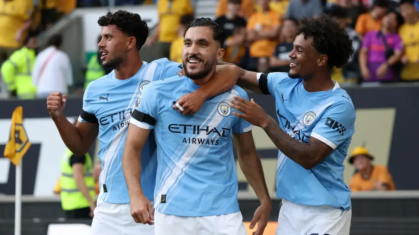 مانشستر سيتي يضرب وولفرهامبتون برباعية في الدوري الإنجليزي