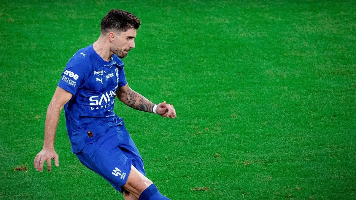 القادسية يخطف تعادلاً مثيراً من الهلال في الدوري السعودي