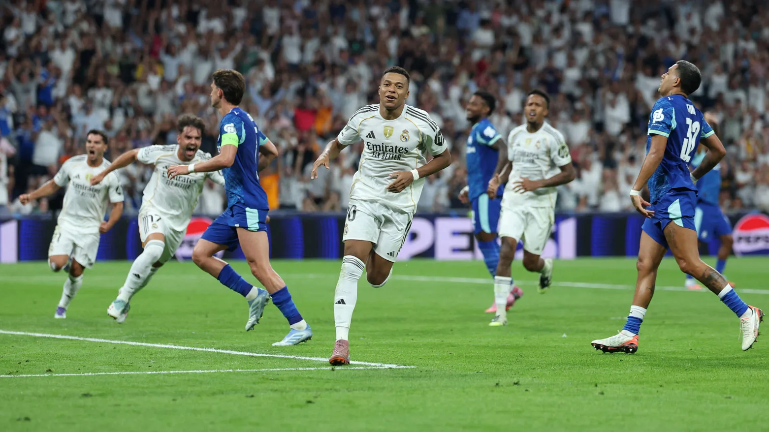 ريال مدريد يهزم مرسيليا 2-1 في دوري الأبطال