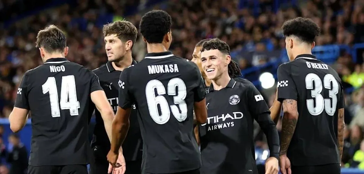مانشستر سيتي يتأهل إلى ثمن نهائي كأس الرابطة بعد فوزه على هدرسفيلد