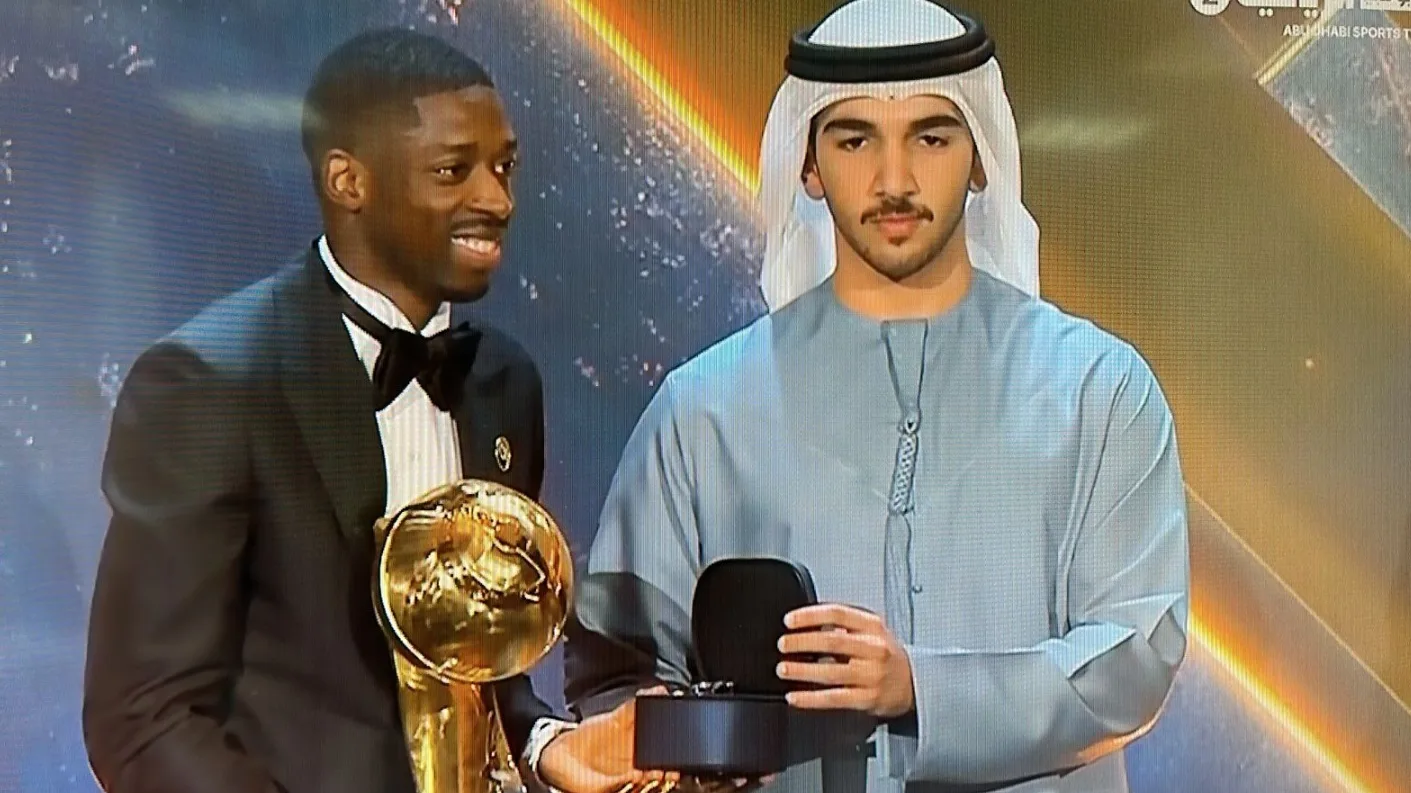 ديمبلي يفوز بجائزة أفضل لاعب في العالم بحفل «جلوب سوكر»