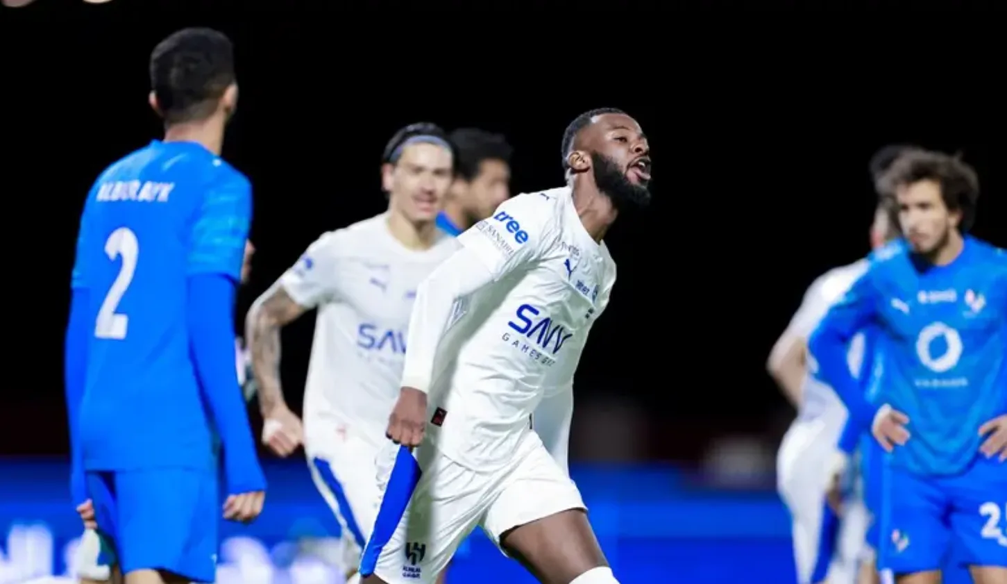 الهلال يقلب الطاولة على نيوم ويعزز صدارته لدوري روشن