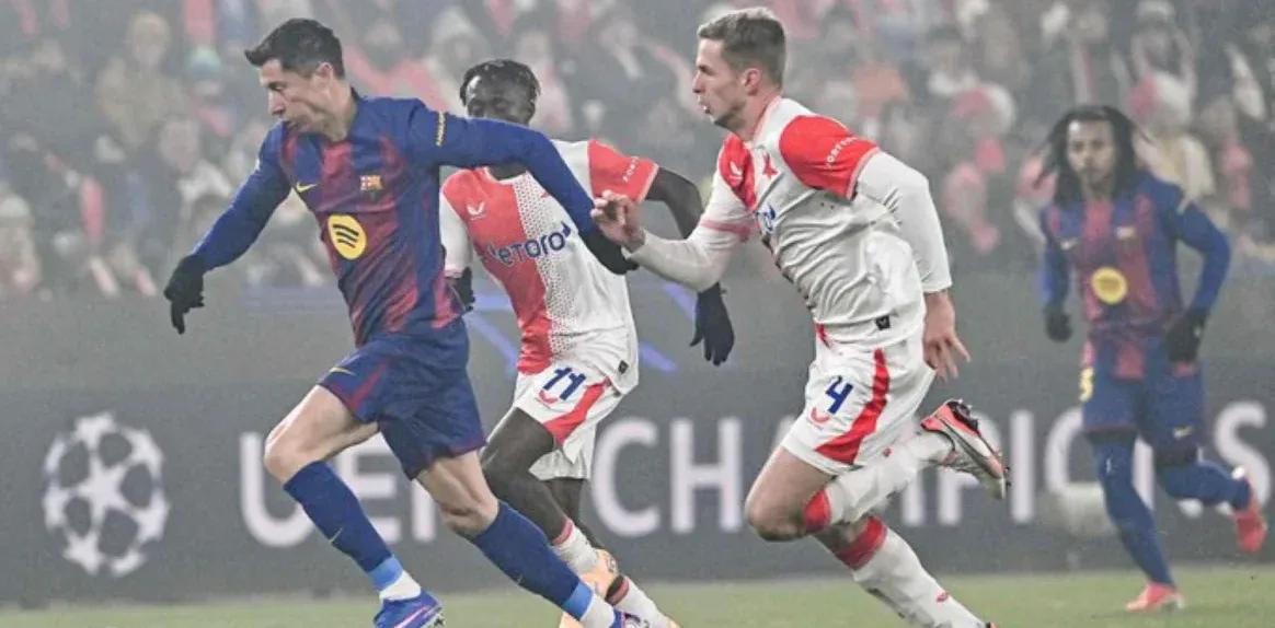 برشلونة يهزم سلافيا براغ برباعية في دوري الأبطال
