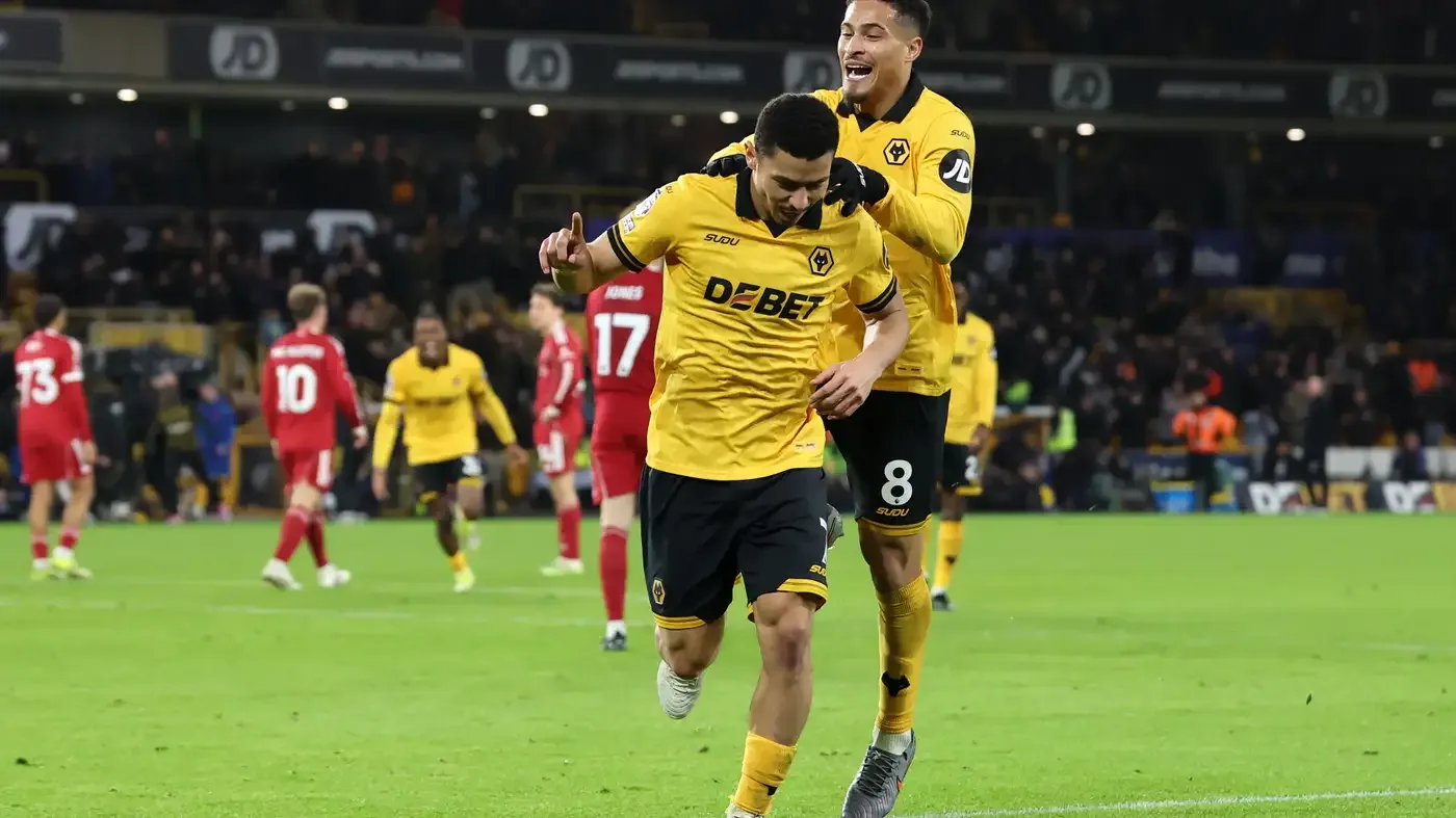 وولفرهامبتون يصعق ليفربول بفوز قاتل في الدوري الإنجليزي