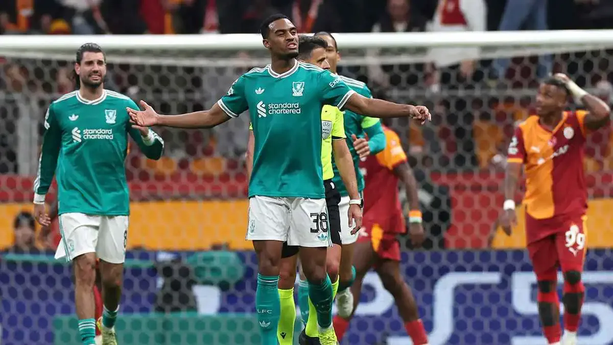 ليفربول يسقط في "جحيم" غلطة سراي في دوري الأبطال
