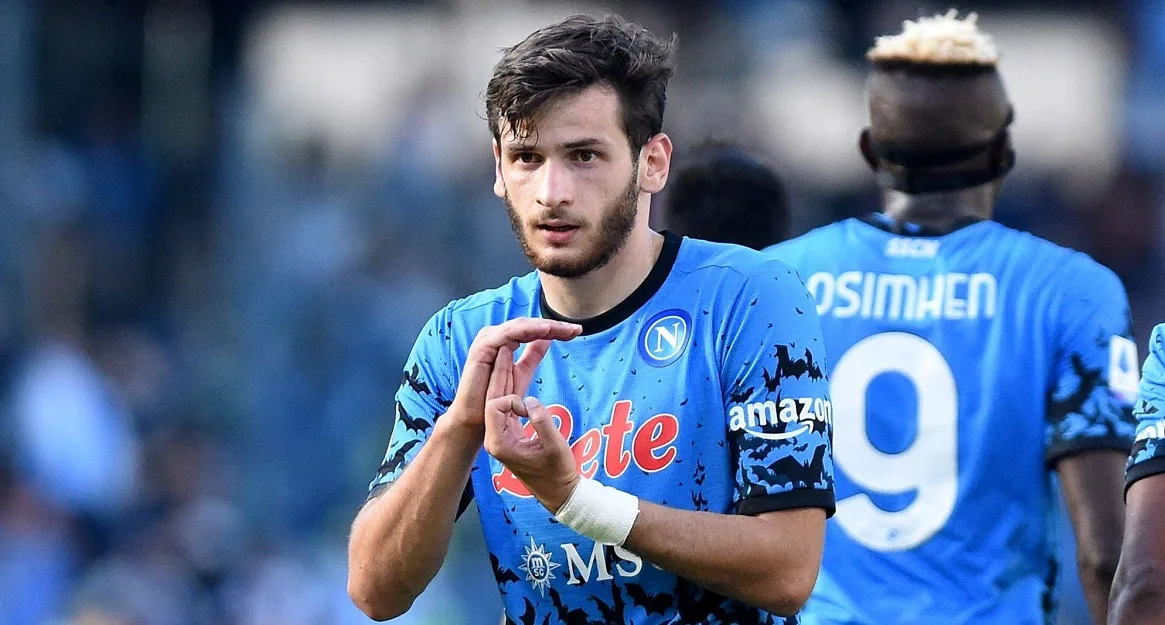 تشيلسي يستهدف ضم كفاراتسخيليا الصيف المقبل