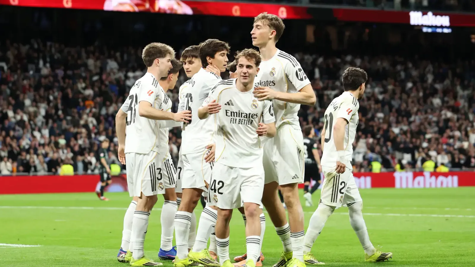 ريال مدريد يسحق إلتشي برباعية في الدوري الإسباني