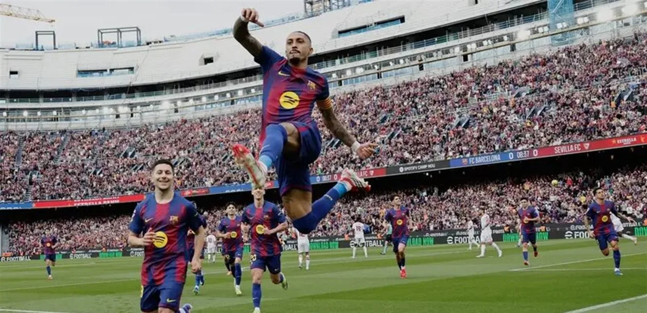 برشلونة يكتسح إشبيلية ويعزز صدارته للدوري الإسباني