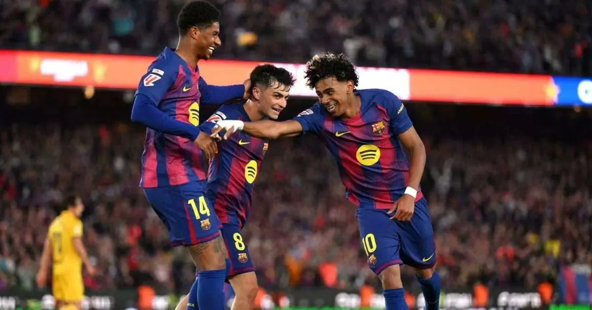 برشلونة يضرب اسبانيول برباعية ويقترب من حسم الليغا