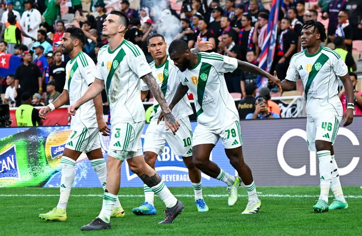 الأهلي السعودي إلى نهائي دوري أبطال آسيا