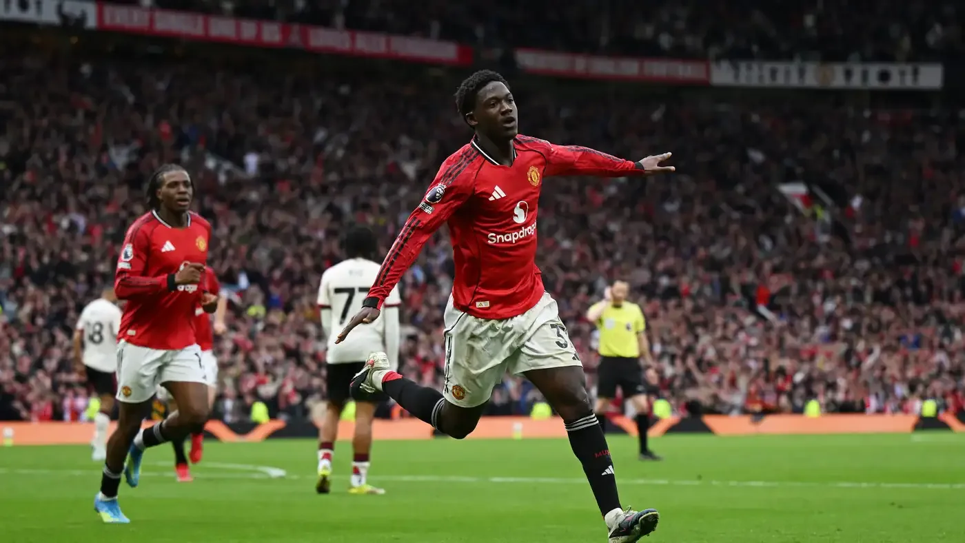 مانشستر يونايتد يفوز على ليفربول في الدوري الإنجليزي