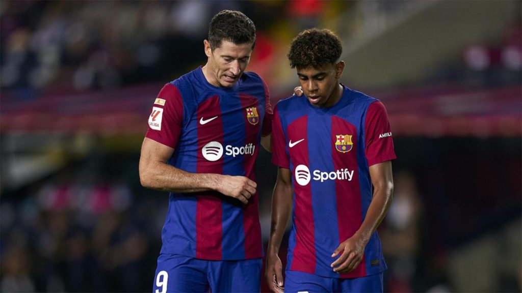 برشلونة يكشف مدة غياب لامين يامال