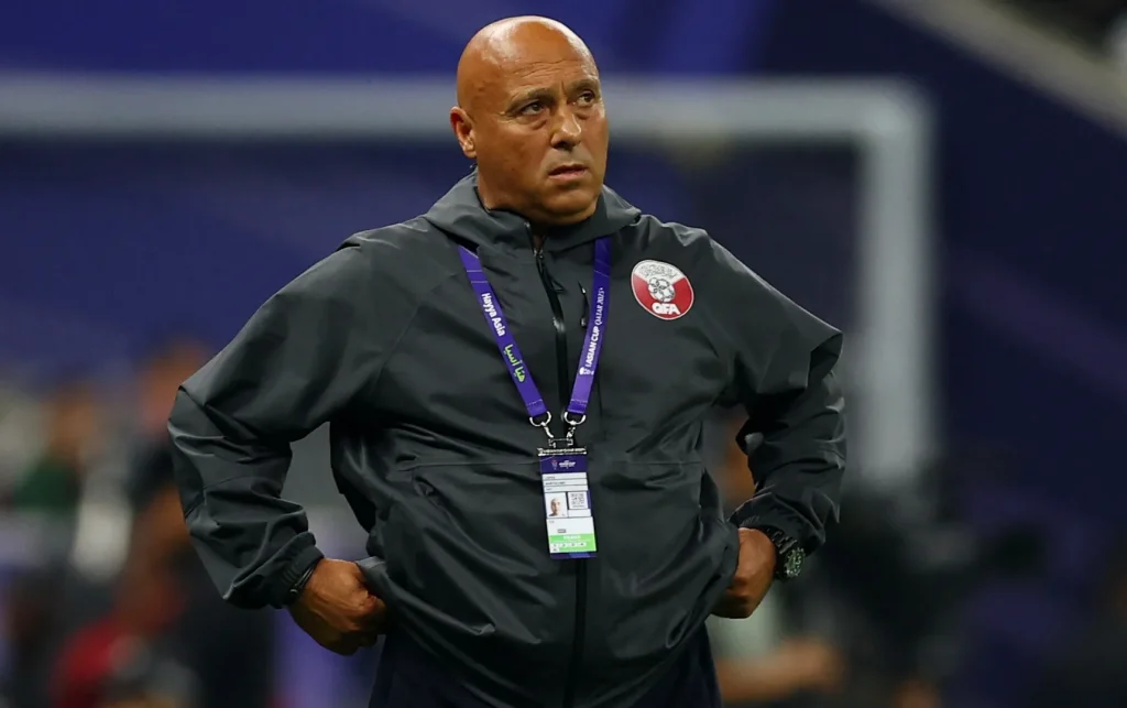 إقالة مدرب منتخب قطر وتعيين بديله