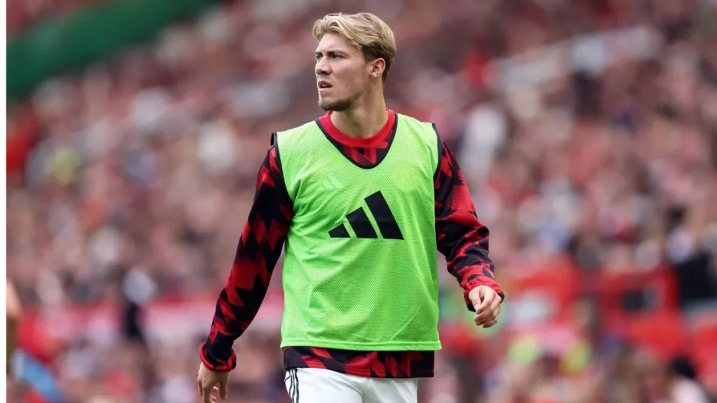 رسمياً … نابولي يقترب من حسم التعاقد مع هويلوند