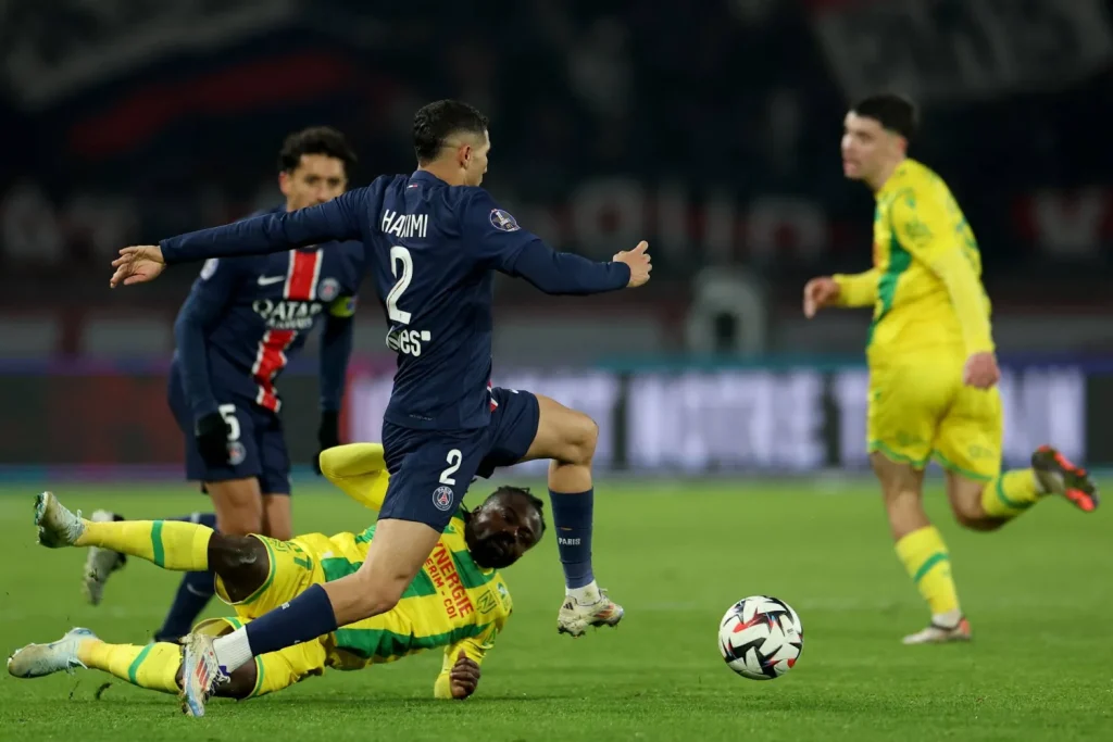 باريس سان جيرمان يصعق بريست بثلاثية في الدوري الفرنسي
