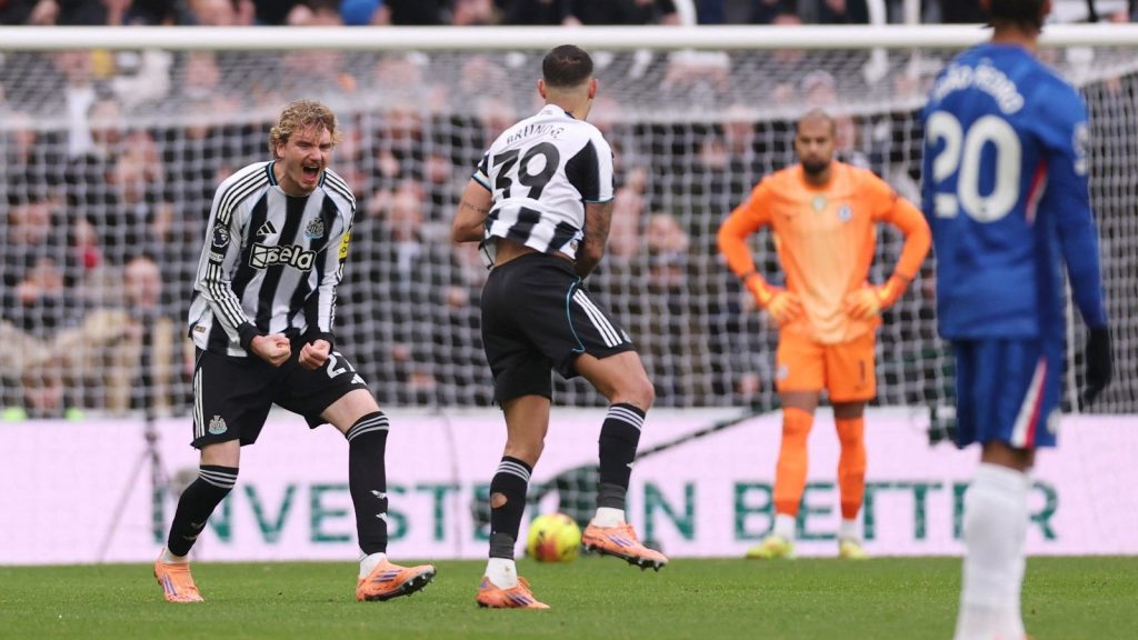 نيوكاسل يفرط في تقدمه ليتعادل مع تشيلسي بالدوري الإنجليزي