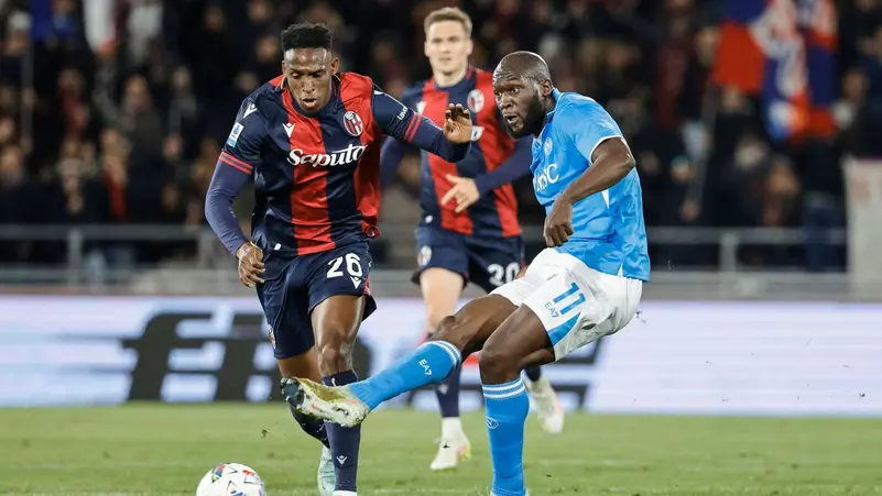 نابولي يواجه بولونيا في نهائي كأس السوبر الإيطالية في السعودية