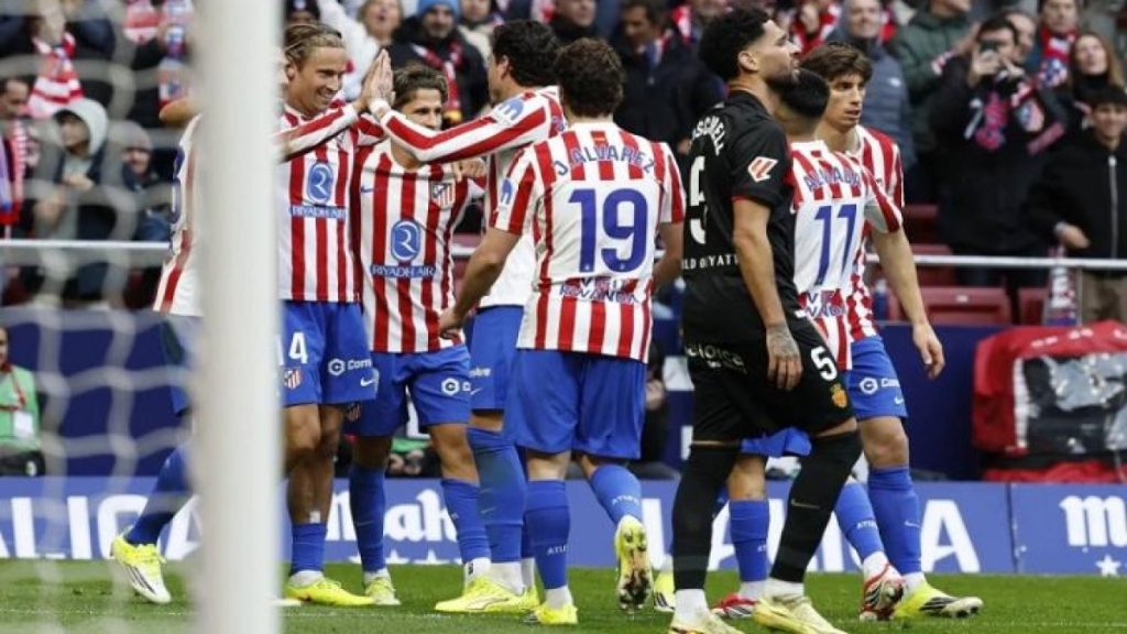 يوفنتوس يحصد انتصاراً ساحقاً على نابولي بثلاثية نظيفة