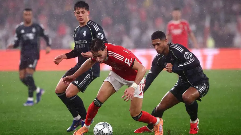 بنفيكا يصعق ريال مدريد برباعية دراماتيكية