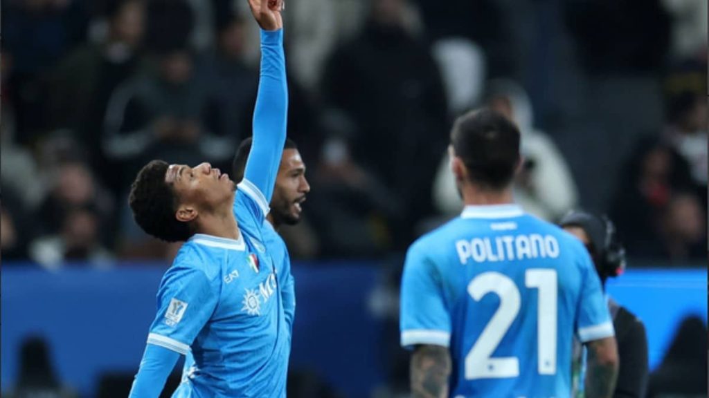 نابولي يُسقط ميلان بهدف بوليتانو ويصعد للمركز الثاني في الدوري الإيطالي